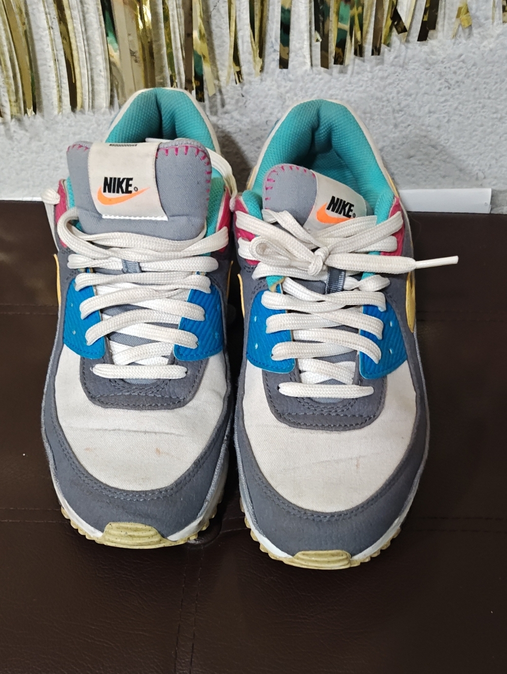 Nike Air Max Mens Colorblock Sneakers in Blue, Gray, Teal and Pink